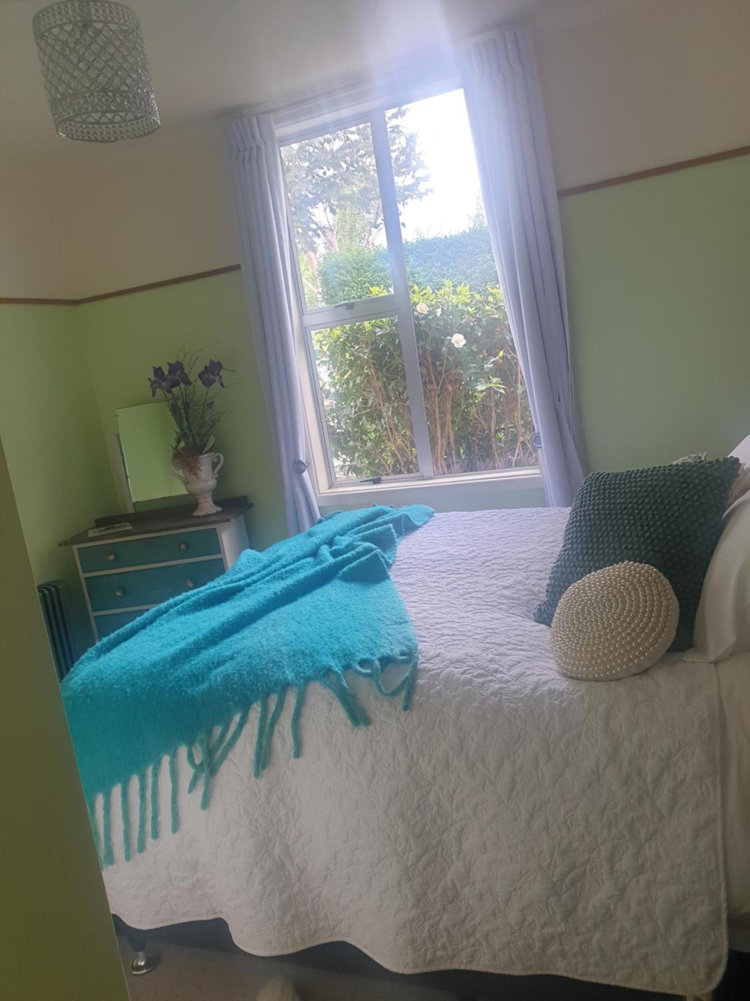 Windhaven Bed & Breakfast Duntroon Room photo